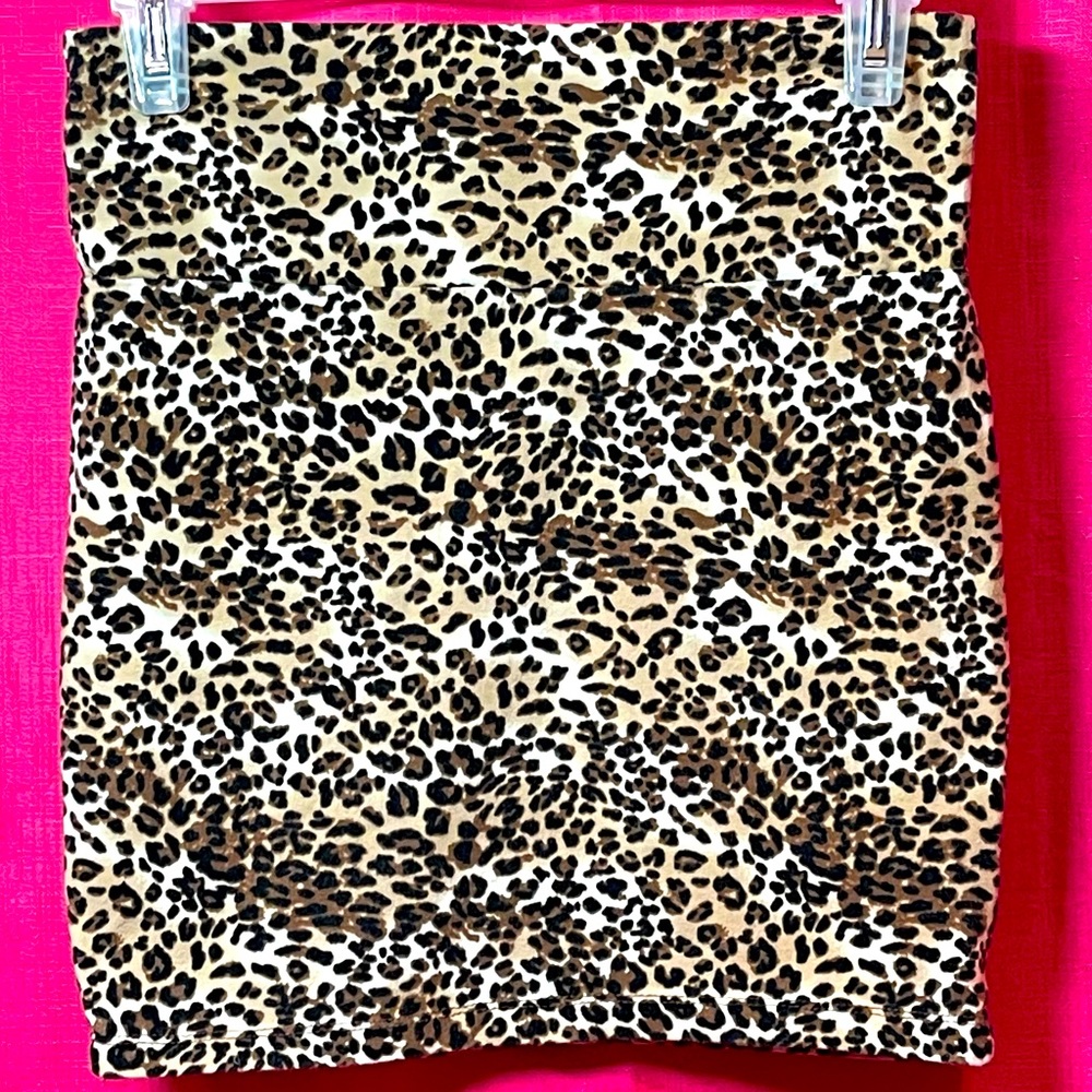 CHARLOTTE RUSSE LEOPARD BODY CON SKIRT SIZE S